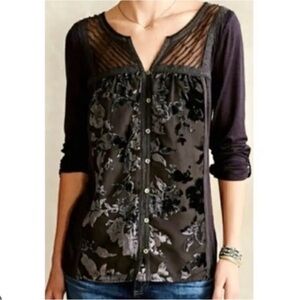 Anthropologie Meadow Rue Tavia Velvet
Burnout Top Size Small